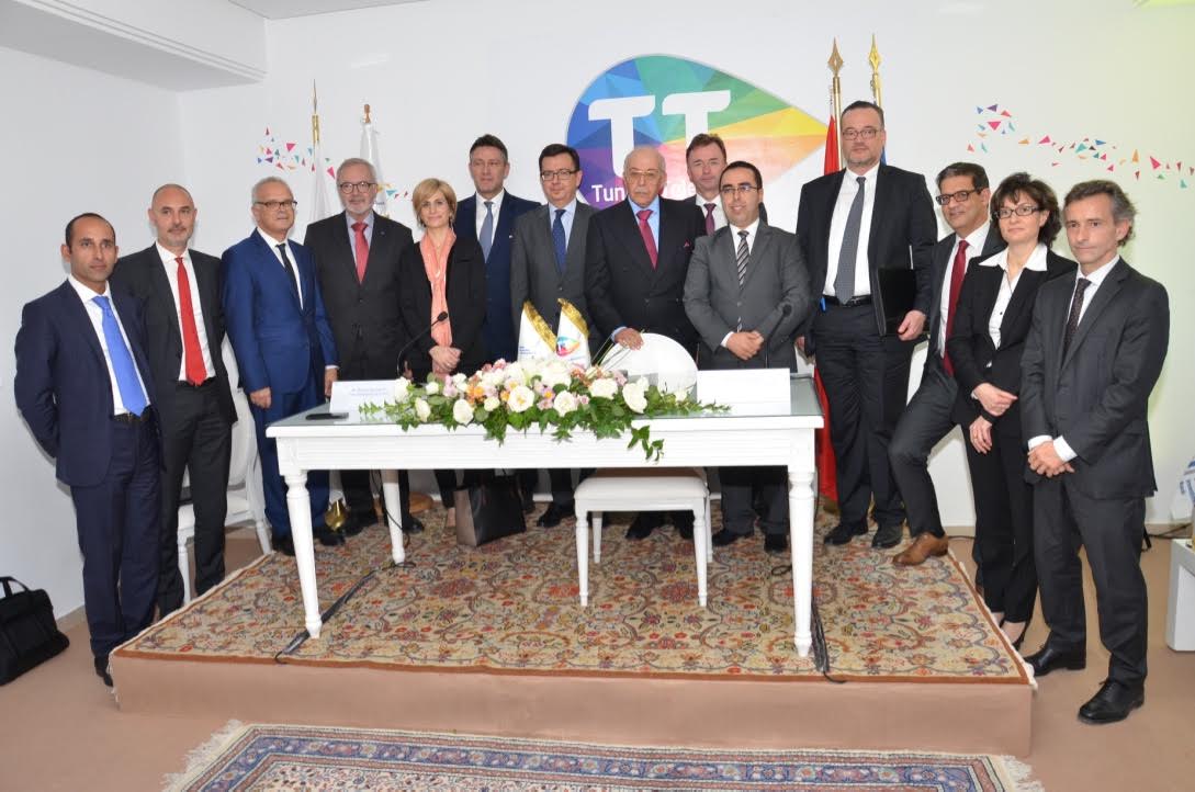 البنك الأوروبي للاستثمار يسند اتصالات تونس 100 مليون أورو لتعزيز شبكاتها
