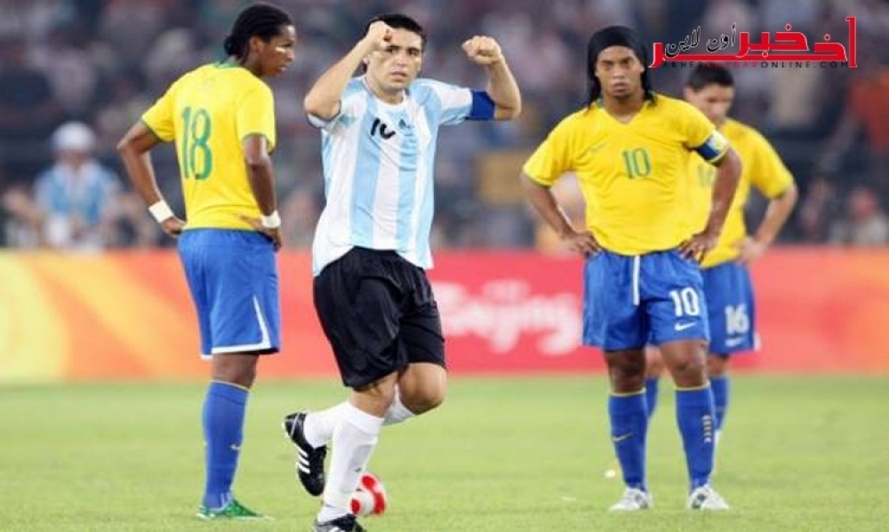 ريكالمي ورونالدينهو يؤكدان استعدادهما للعب مجانا مع فريق "شابيكوينسي" البرازيلي بعد حادثة الطائرة 