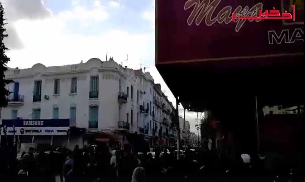 عاجل/ البساج: قوات الامن تفرق مسيرة للناجحين في مناظرة الكاباس