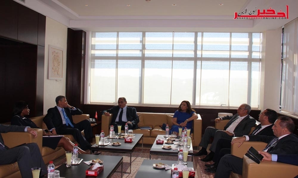 في جلسة عمل مع  نائب رئيس البنك العالمي: استعراض رؤية اتحاد الصناعة و التجارة  لتجاوز المصاعب الاقتصادية التي تعيشها تونس