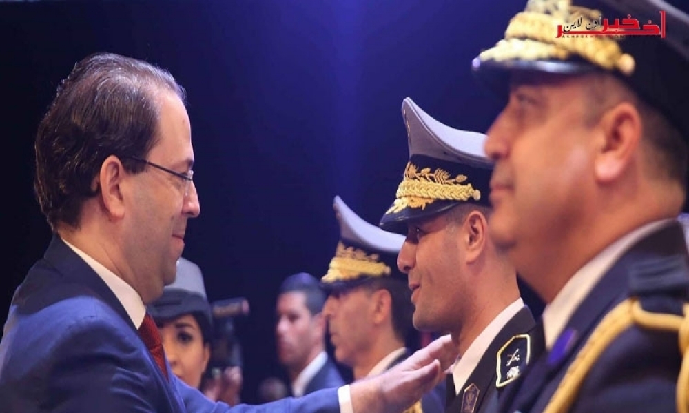 رئيس الحكومة يشرف على حفل توسيم وتعليق شارات الرتب بمناسبة الذكرى 62 لتونسة الديوانة
