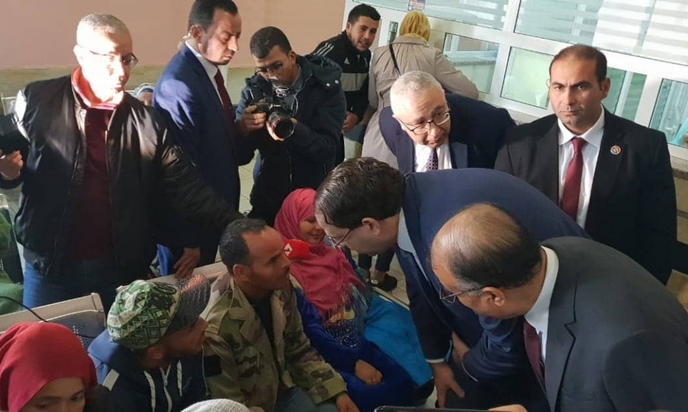 سوسة / رئيس الحكومة يؤدي زيارة فجئيّة إلى مستشفى سهلول