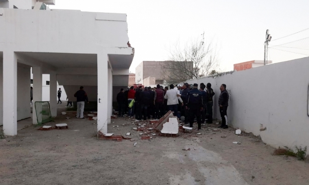 وزارة الصحة تكشف حصيلة حادث انهيار جدار بقاعة الرياضة المغطاة بالقيروان