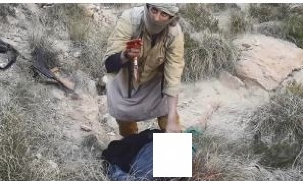 قفصة / تنظيم "داعش" الإرهابي يقول إنه ذبح مواطنًا في جبل عرباطة وينشر صورة 