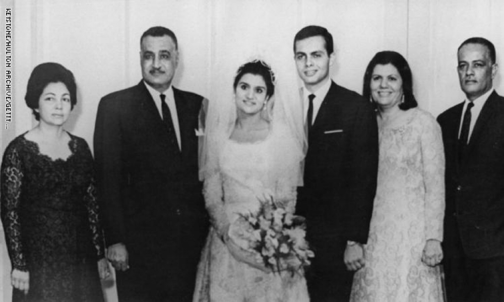 في حديث صحفي ..حسني مبارك يكشف لاول مرة العلاقة الحقيقية لزوج منى عبد الناصر " بالكيان الاسرائيلي 