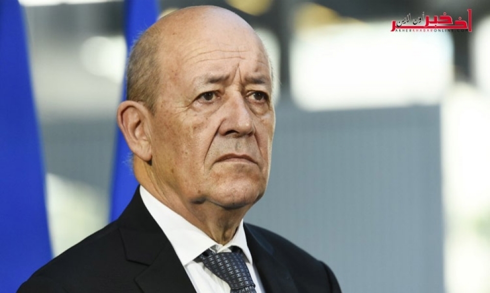 وزير الخارجيّة الفرنسي : باريس تتابع "بإهتمامٍ" الوضع في الجزائر