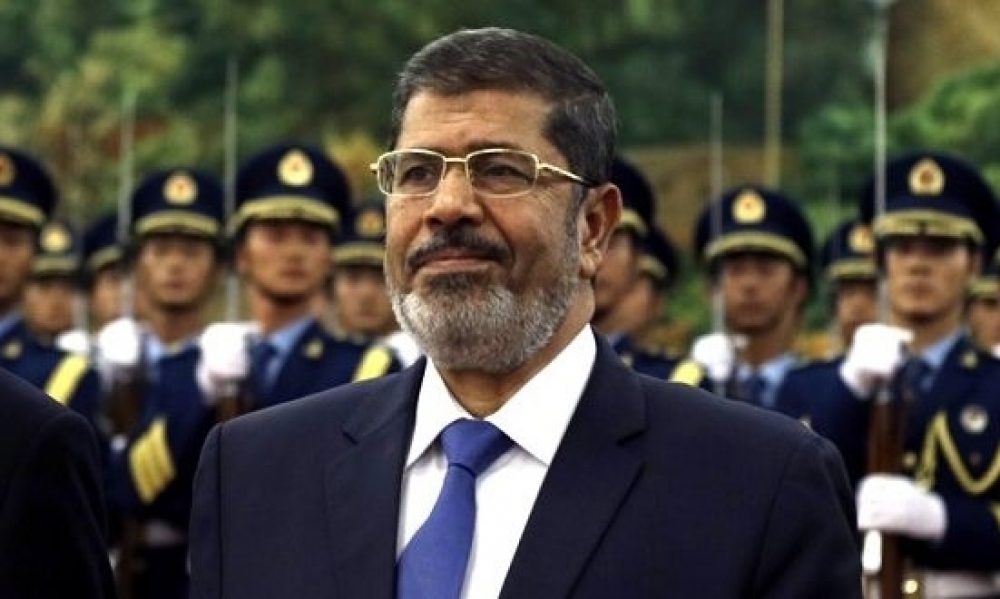 النيابة المصرية تتوجه رفقة فريق طبي لمعاينة جثمان الرئيس المصري الأسبق محمد مرسي بعد وفاته