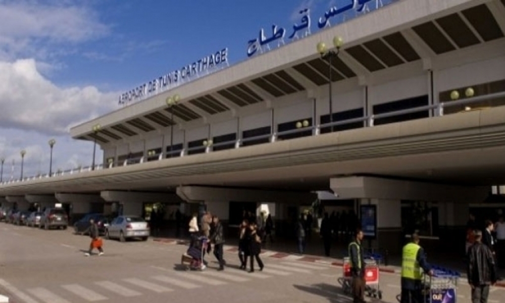 اعدة فتح ابواب مطار تونس قرطاج امام عائلات المسافرين خلال الاسابيع المقبلة 