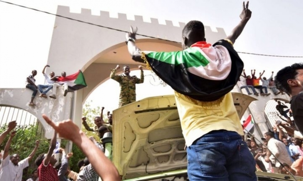 الجزائر.. جبهة القوى الاشتراكية تدعو الجيش إلى استلهام تجربة السودان‎