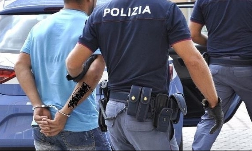 إيطاليا / الشرطة تعتقل تونسيًّا حاول ذبح صديقته الإيطاليّة في تورينو