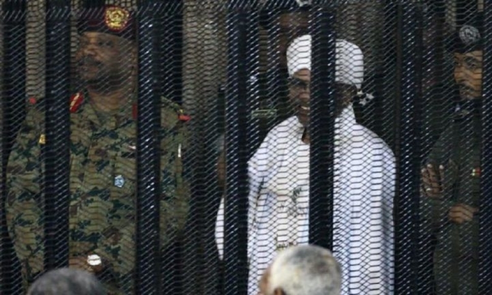 السودان.. قوة مسلحة تهدد بـ“حريق شامل“ حال تسليم البشير لـ“الجنائية الدولية“‎