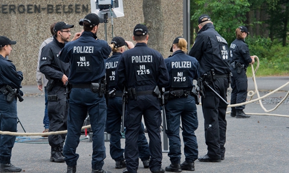 ألمانيا تعتقل 12 شخصا للاشتباه بضلوعهم في مؤامرة لليمين المتطرف