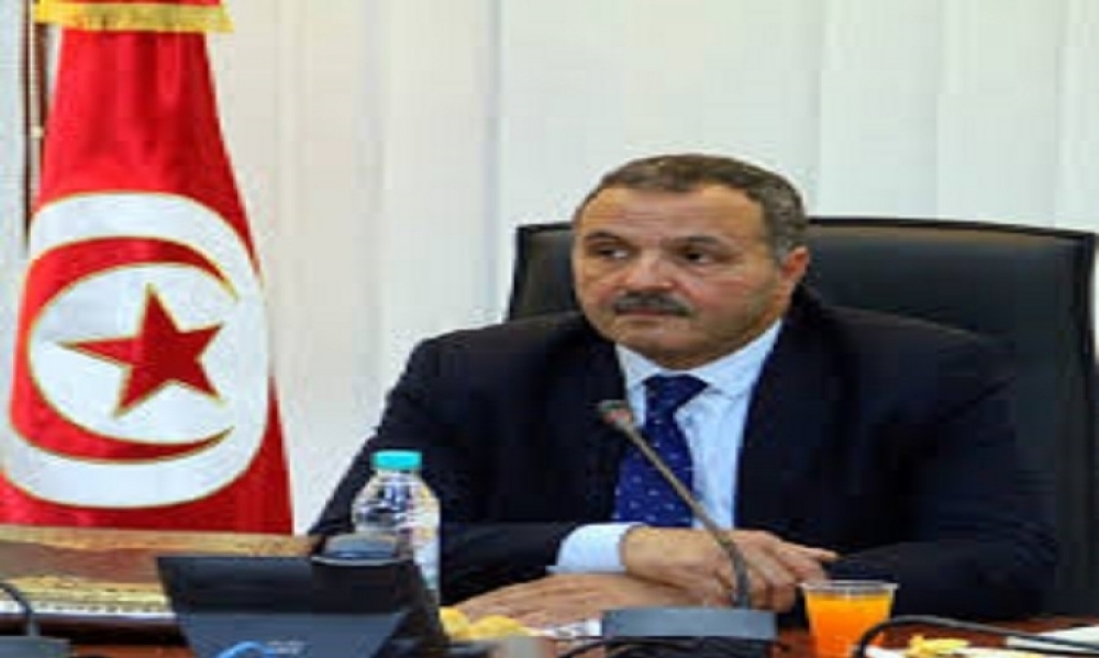 وزير الصحة عبد اللطيف المكي يقول إنه على إتصالٍ بالباحث التونسي في ألمانيا رضوان كمون 