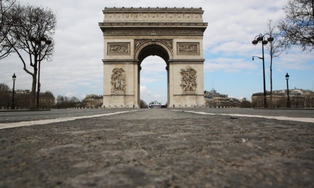 فرنسا تعلن عن تمديد الحجر الصحي على كامل البلاد لأسبوعين إضافيين
