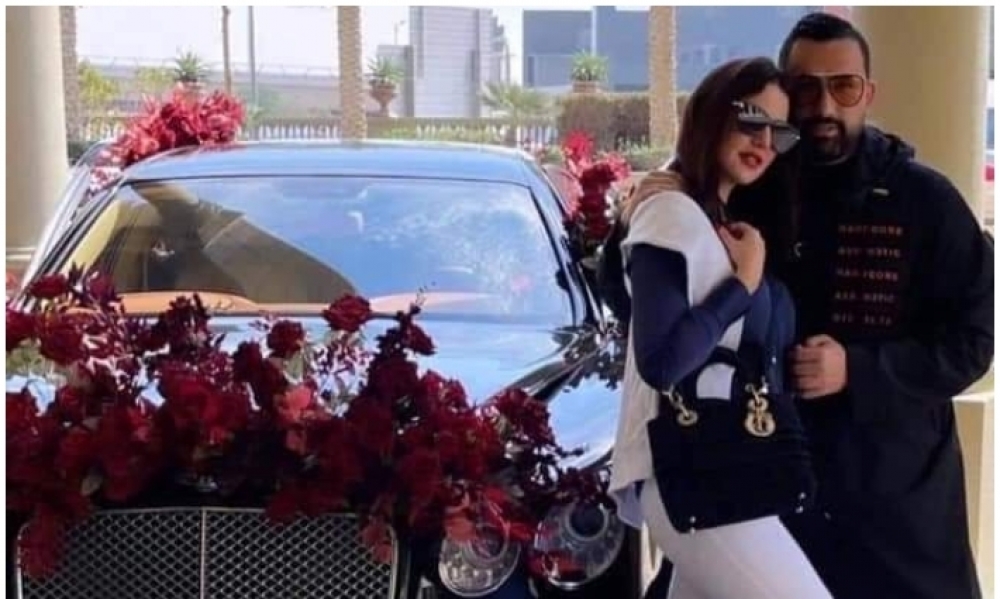 درة زروق تكشف حقيقة حصولها على سيارة "بنتلي" هدية عيد الحب من زوجها هاني سعد 