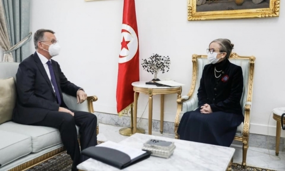 رئيسة الحكومة تتحادث مع سفير ألمانيا بتونس