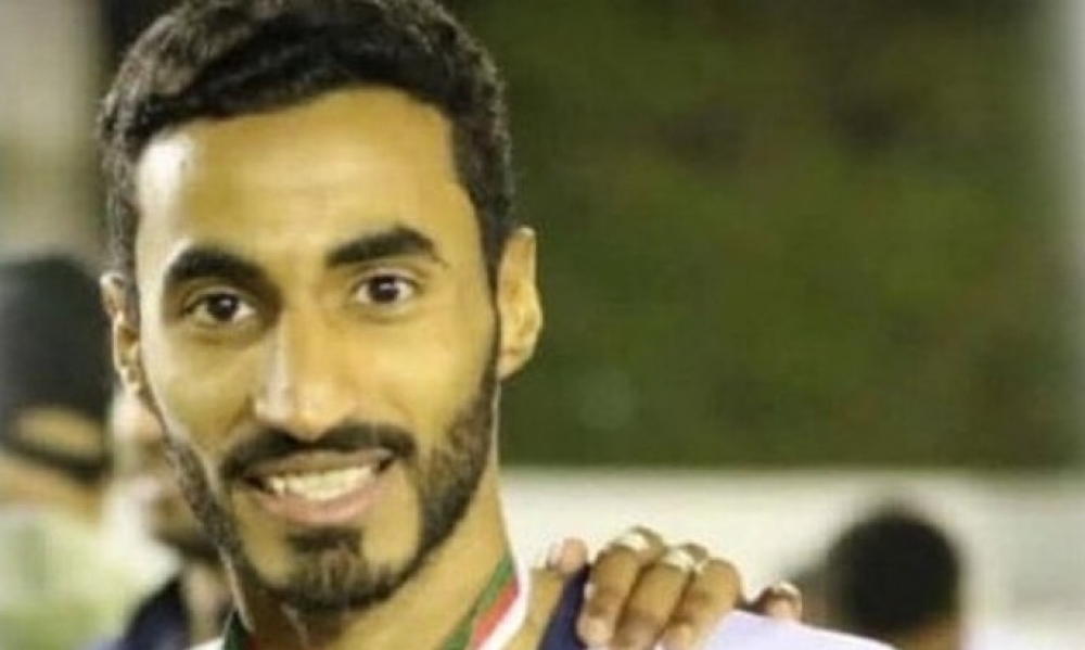 وفاة لاعب عماني على أرضية الميدان 