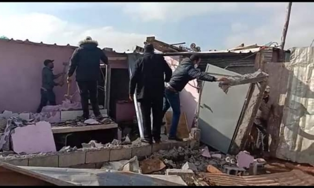 هدم وإزالة 3 بنايات بمدخل الطريق السيارة تونس بنزرت