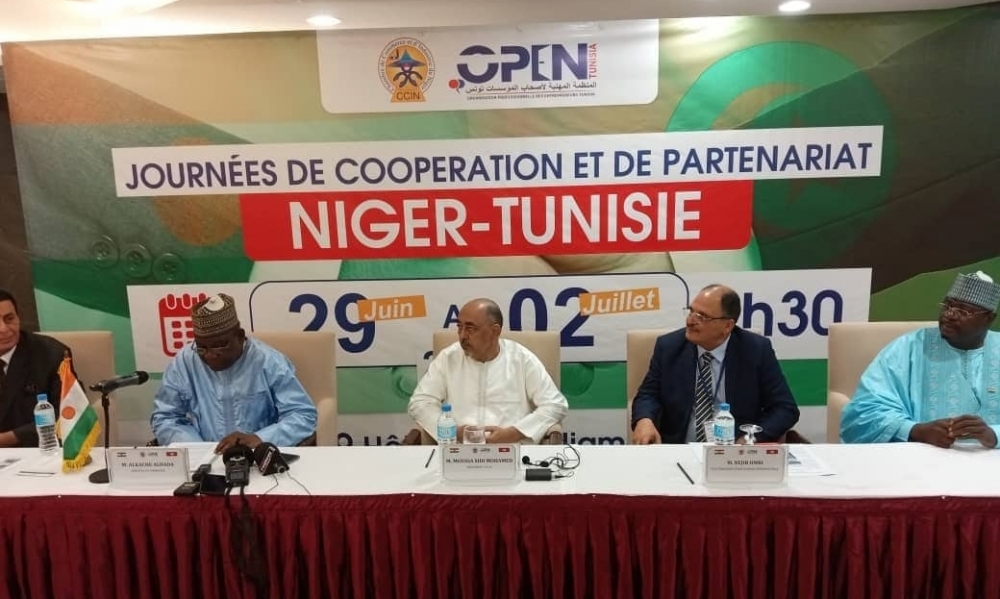  بعثة الاعمال "اوبن تونيزيا" الى النيجر ..أكثر من 150 صاحب مؤسسة ومستثمر من تونس والنيجر يلتقون لبعث مشاريع جديدة