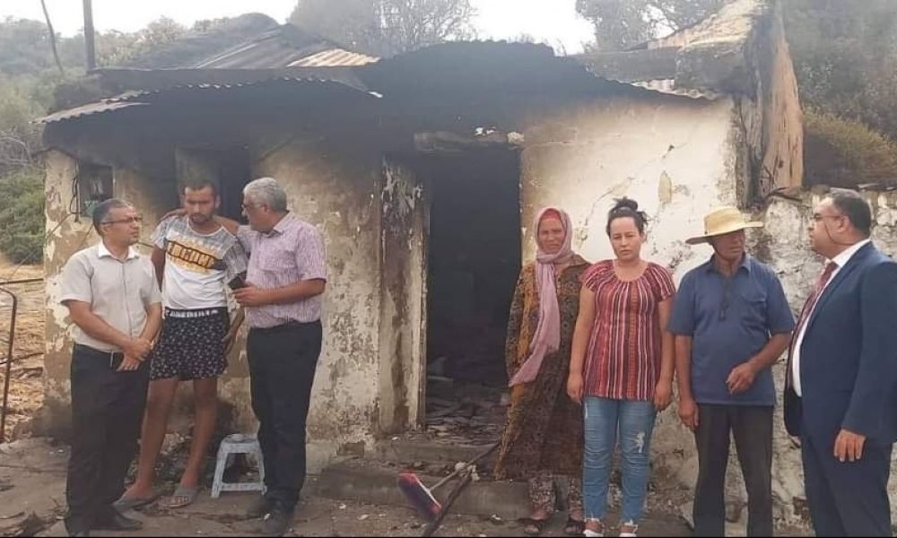 وزير الشؤون الاجتماعية يعاين الاضرار التى لحقت بسكان مناطق الحرائق