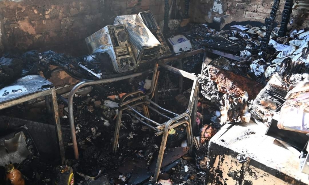 العاصمة : شمروخ يتسبب في حريق داخل معهد