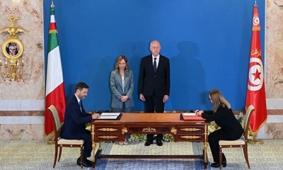 رئيس الجمهورية ورئيسة مجلس الوزراء الإيطالية يشرفان على مراسم توقيع اتفاقيات بين البلدين
