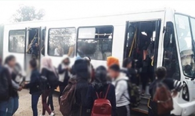 القصرين: تلميذ يطعن زميليْه في حافلة للنقل المدرسي