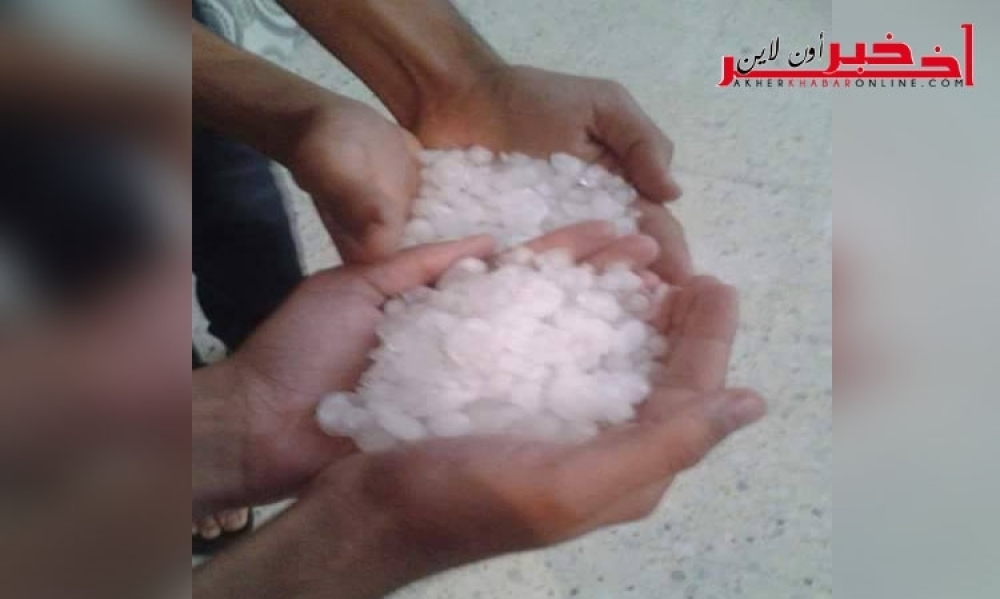عاجل بالصور / أمطار غزيرة مصحوبة بالبرد و خسائر في المحاصيل الزراعية