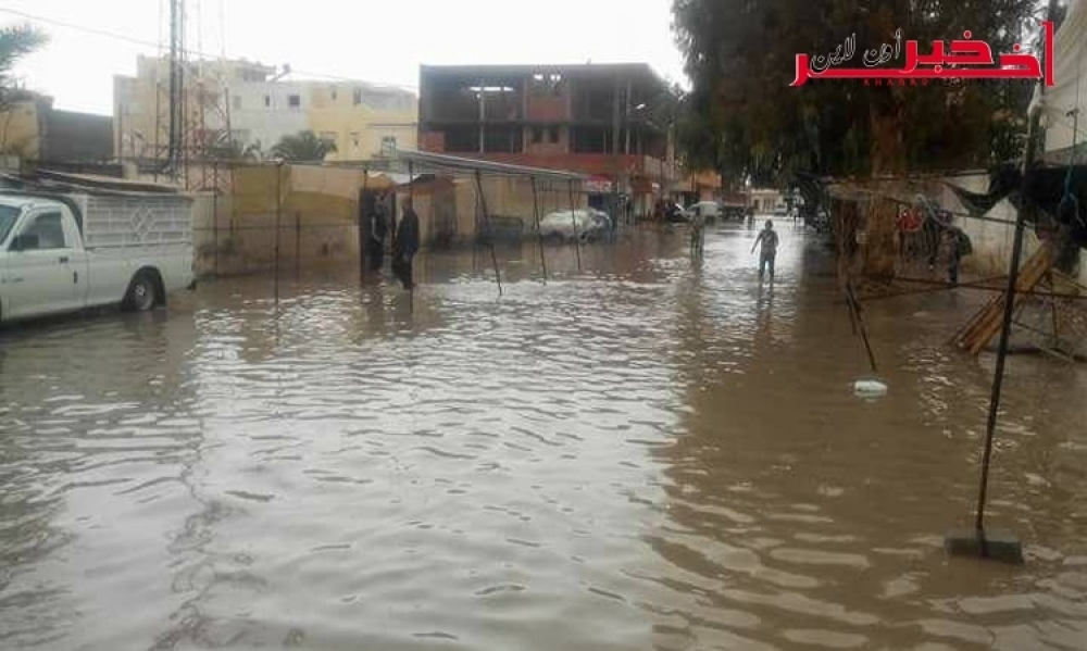 صور/  القيروان: تواصلت إلى صباح اليوم..أمطار غزيرة تجاوزت 80مم ومناطق معزولة تماما مع تعطل كافة المرافق