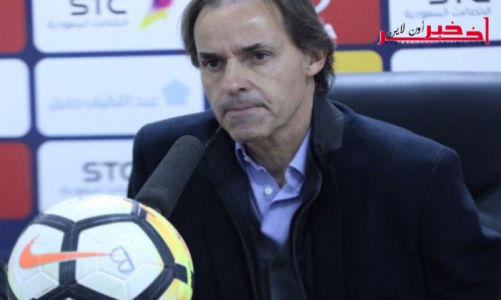 إقالة كامل الإطار الفني لفريق أيمن المثلوثي بعد الهزيمة بخماسيّة ضد الهلال السعودي