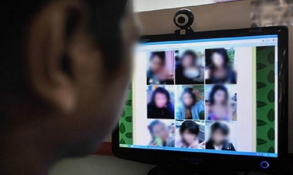 4 خطواتٍ لمواجهة الإبتزاز الجنسي على الفايسبوك... تعرّف عليها