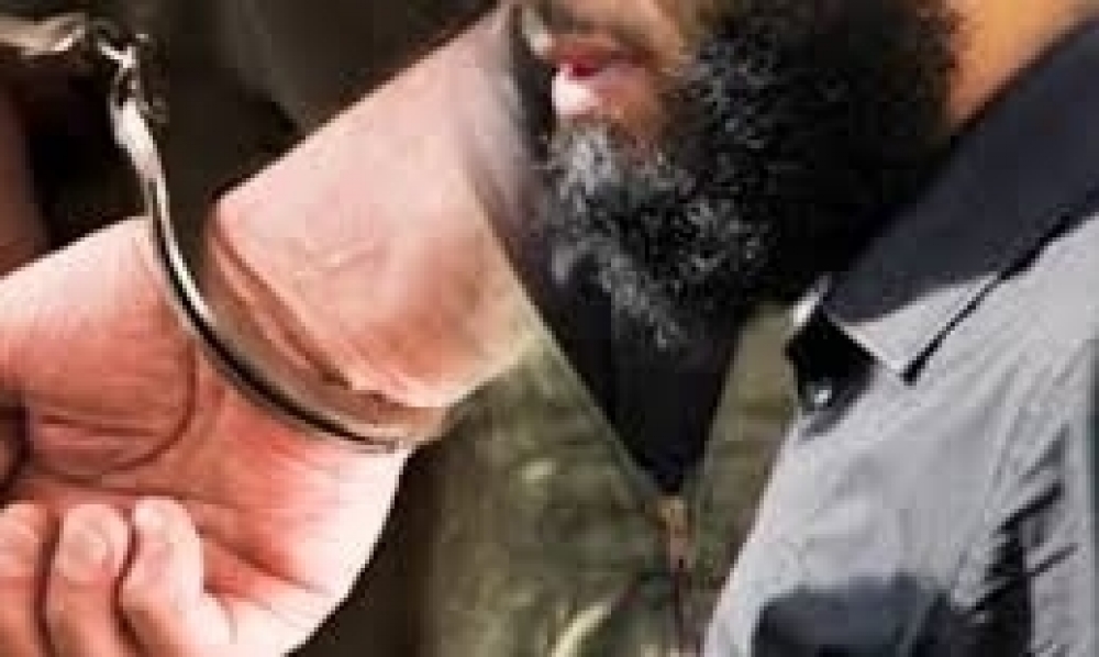 القيروان : نائب عن ائتلاف الكرامة  يقتحم مركز امن ويمنع التحري مع عنصر تكفيري