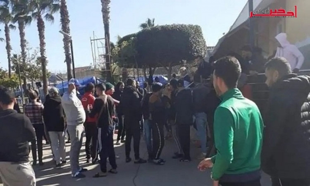 عائلات التونسيّين المحتجزين بمليلة تدعو إلى وقفةٍ إحتجاجيّة أمام السفارة الإسبانيّة بتونس