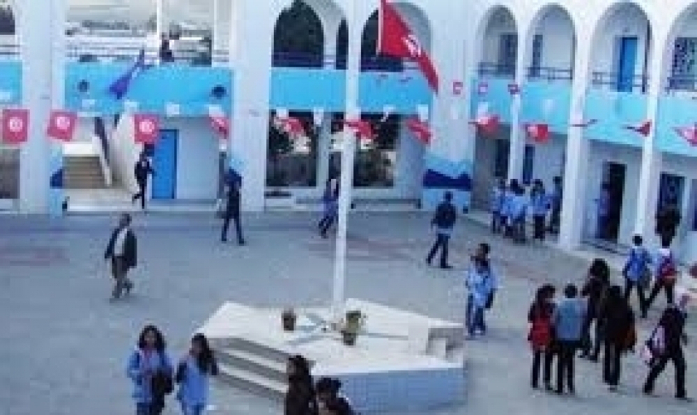 تزامنا  مع اقتراب العودة المدرسية ..نصاف بن علية تدعو الاستعداد الجيد وتوفير الضروريات اللازمة