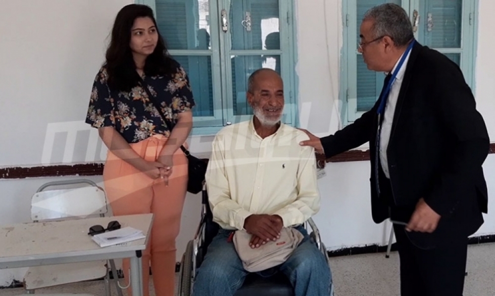 يبلغ  من العمر 52 سنة  ينجح دورة المراقبة من مناظرة الباكالوريا 
