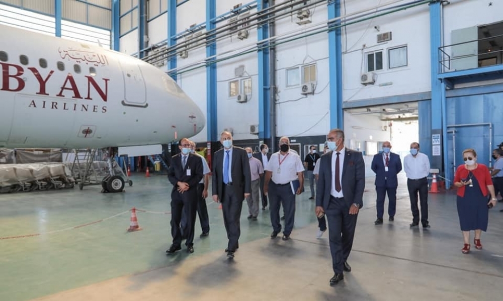  وزير النقل واللوجستيك بالنيابة في زيارة ميدانية الى مقر شركة الخطوط التونسية الفنية