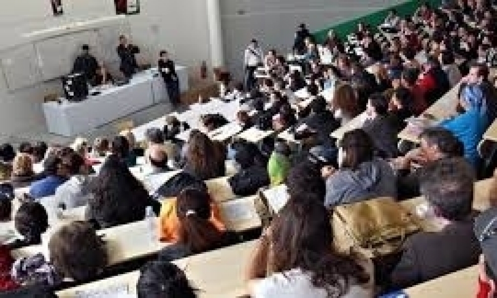 وزارة التعليم العالي تقرّر 1 سبتمبر العودة الجامعيّة 