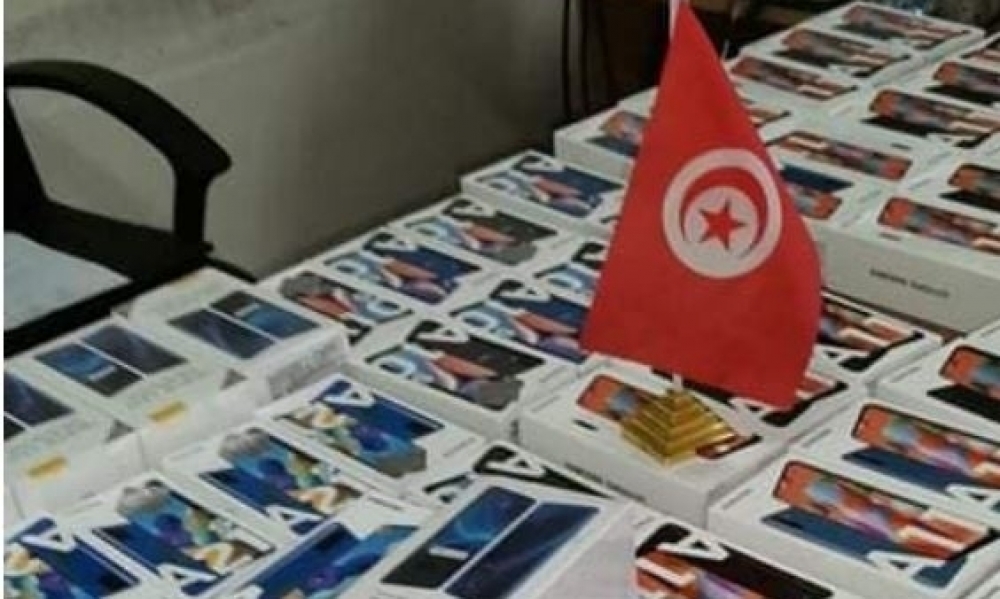 صور / الحرس الديواني يحجز بضائع مهرّبة تفوق قيمتها 550 ألف دينار