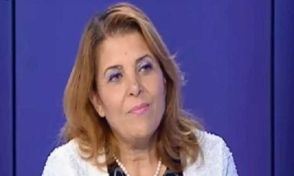وزيرة الصناعة تعلن إلغاء قرار إستعمال أكياس البلاستيك لتعبئة الإسمنت