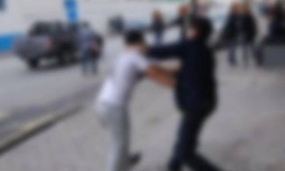 البحر الأزرق - المرسى / إيقاف 17  شخصًا من جنسيّاتٍ تونسيّة وإفريقيّة من أجل تبادل العنف الشديد