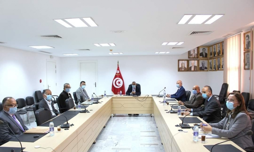 وزير العدل يلتقي عميد المحامين 