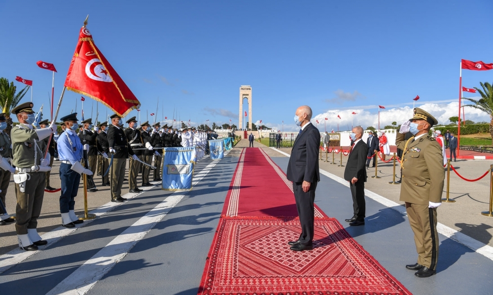 رئيس الجمهورية يشرف على موكب إحياء الذكرى 57 لعيد الجلاء ببنزرت ويستمع الى مشاغل المواطنين بالجهة