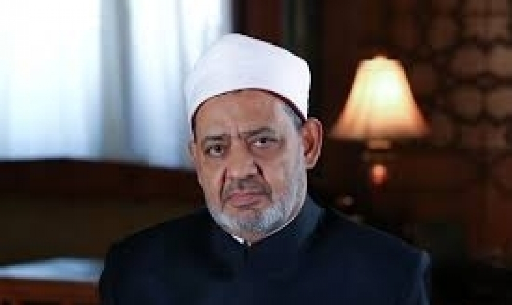  شيخ الأزهر يدعو لـ"تشريعٍ دولي يجرّم معاداة المسلمين"