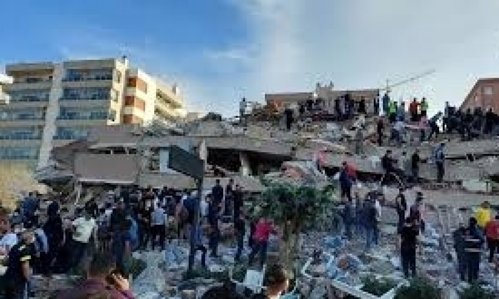 ارتفاع حصيلة ضحايا زلزال "إزمير" في تركيا إلى 58 قتيلا