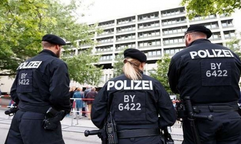  ألمانيا / الشرطة تفتّش منازل أربعة أشخاصٍ يُشتبه في علاقتهم بمهاجم فيينا