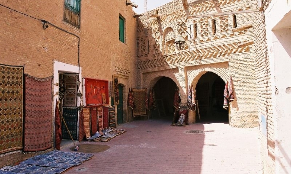 توزر / 19 وفاة و339 حالة حاملة لفيروس "كورونا" منذ غرّة نوفمبر