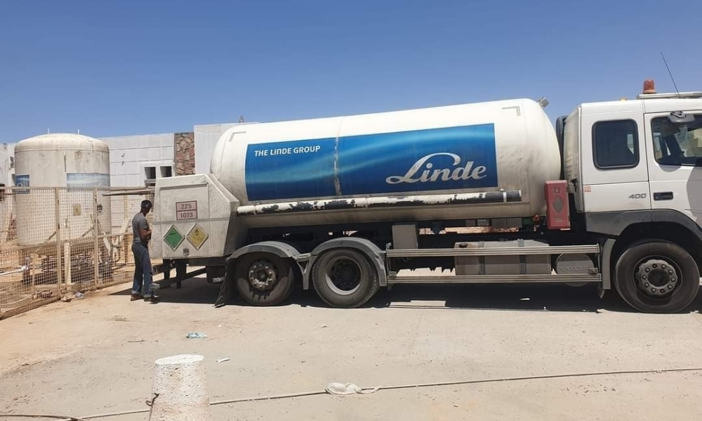 تزويد المستشفى الجهوي بتطاوين بحاجياته من الاوكسيجين في انتظار تشغيل محطة انتاج هذه المادة وربطها بأقسام كوفيد 19