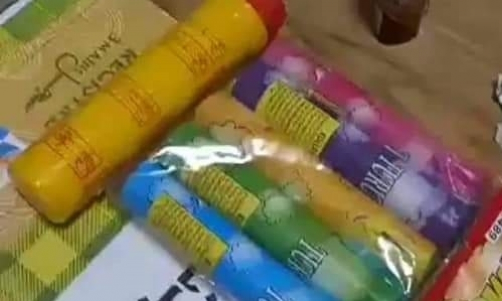 بحوزة امرأة ...احباط عملية تهريب كمية من مخدر "الزطلة "و الشماريخ