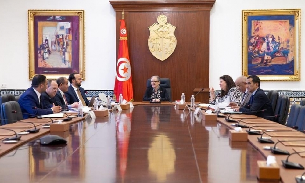 رئيسة الحكومة تشرف على مجلس وزاري مضيق للنظر في الصعوبات التي تواجهها المؤسسات الإعلامية الإذاعية والتلفزية
