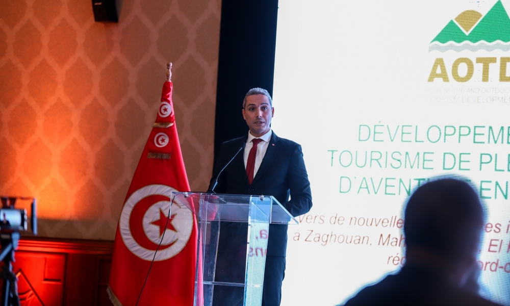 وزير السياحة يعطي اشارة انطلاق المرحلة الثانية من برنامج تطوير سياحة المغامرات والسياحة "في الهواء الطلق" 